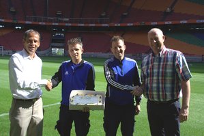 Barenbrug en ProGrasS feliciteren Ajax met landskampioenschap